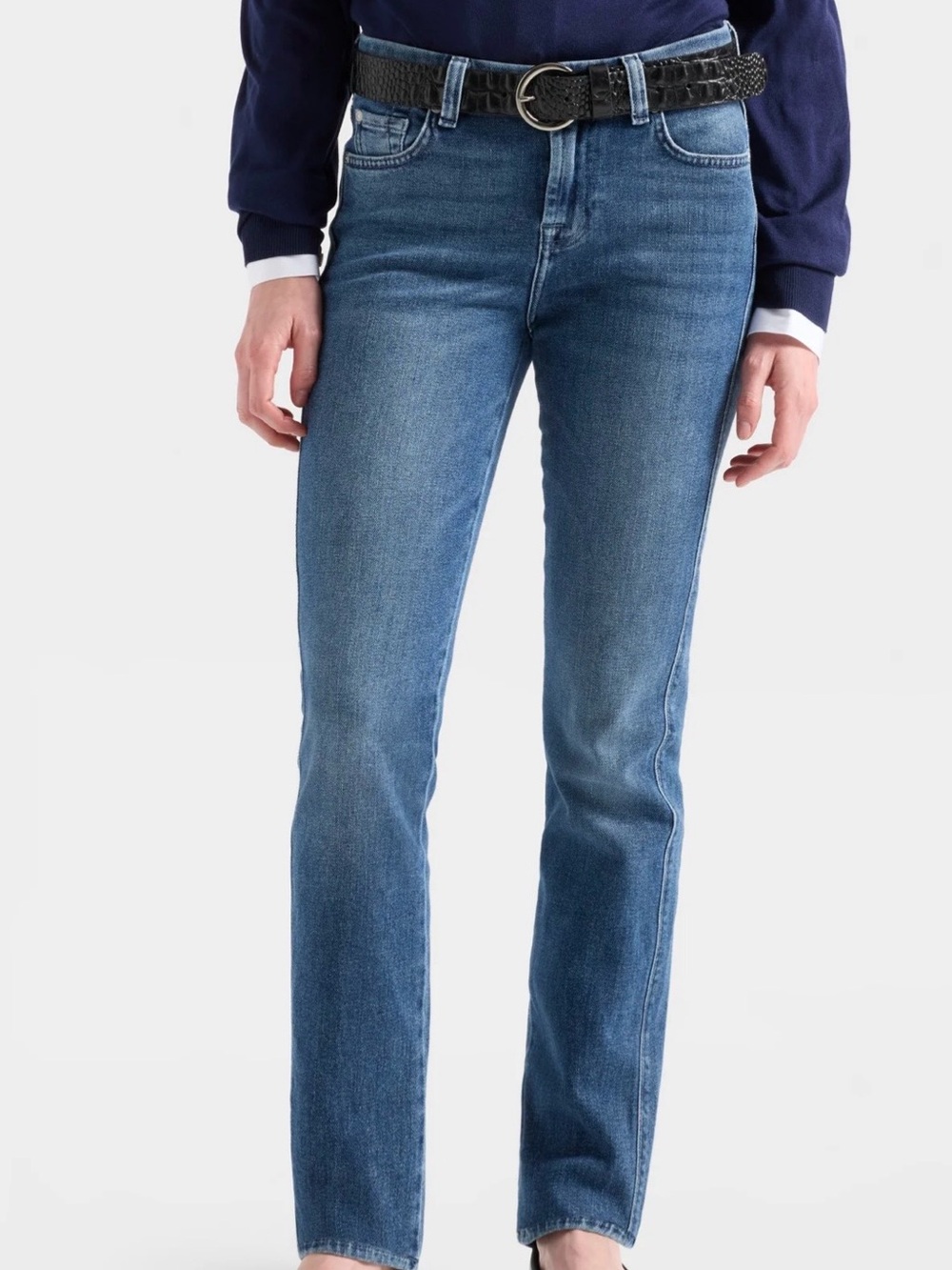 7 For All Mankind Kimmie Straight-Leg Jeans in Medium Blue Wash - size 31